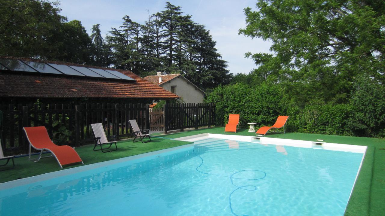 Champagne-et-Fontaine Domaine De Puytirel B&B 외부 사진